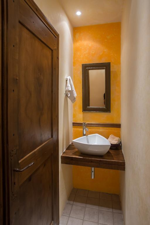 Casa Di Luce Bed & Breakfast Agia Marina  Exterior foto
